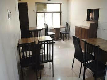 Oyo Rooms Railway Station Ankleshwar Exterior photo